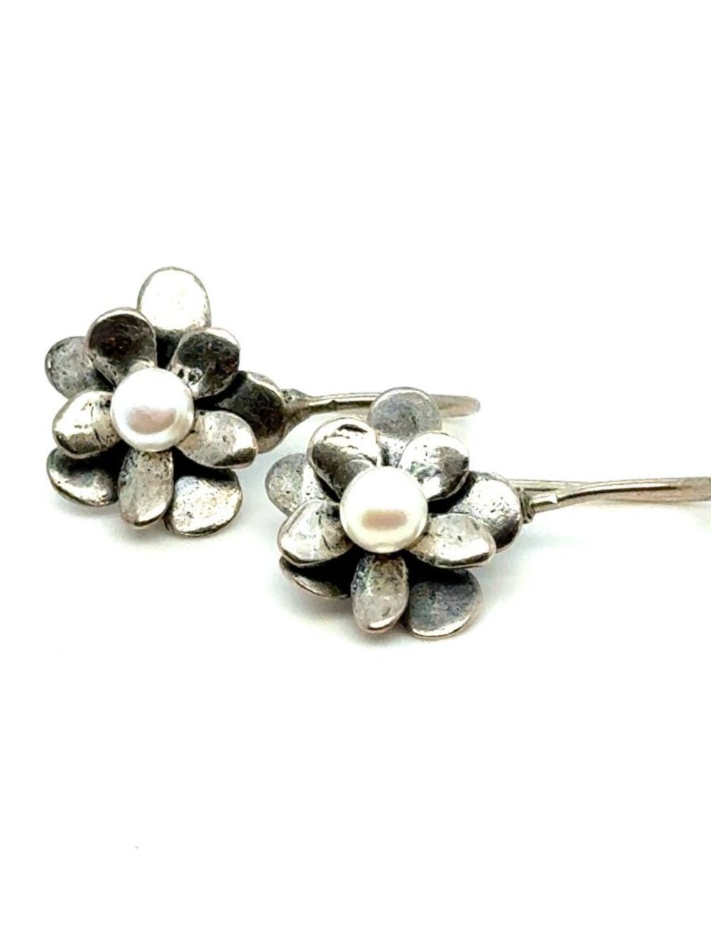Retired‎ Silpada Love Bloom Flower Earrings